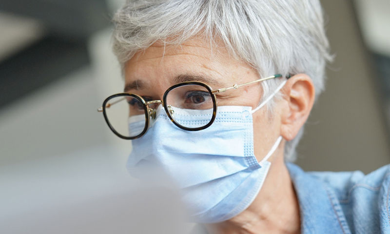 Wearing a mask and taking care of your site with GMHBA Eye Care